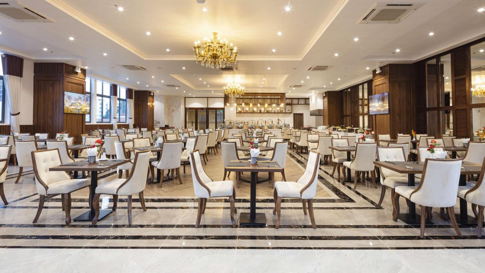 Daphovina Hotel Нячанг Екстер'єр фото