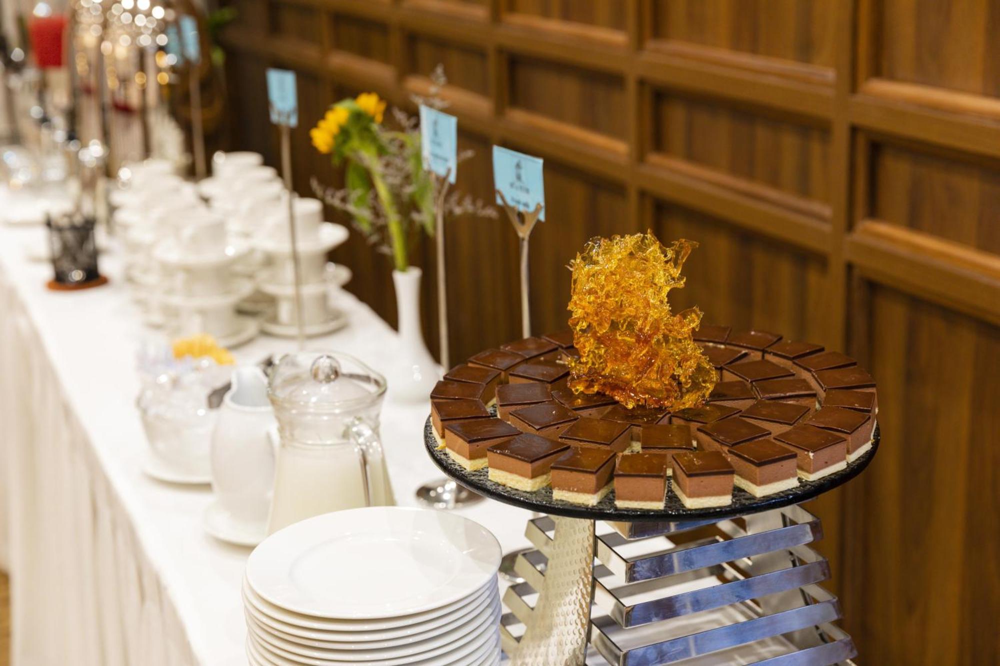 Daphovina Hotel Нячанг Екстер'єр фото