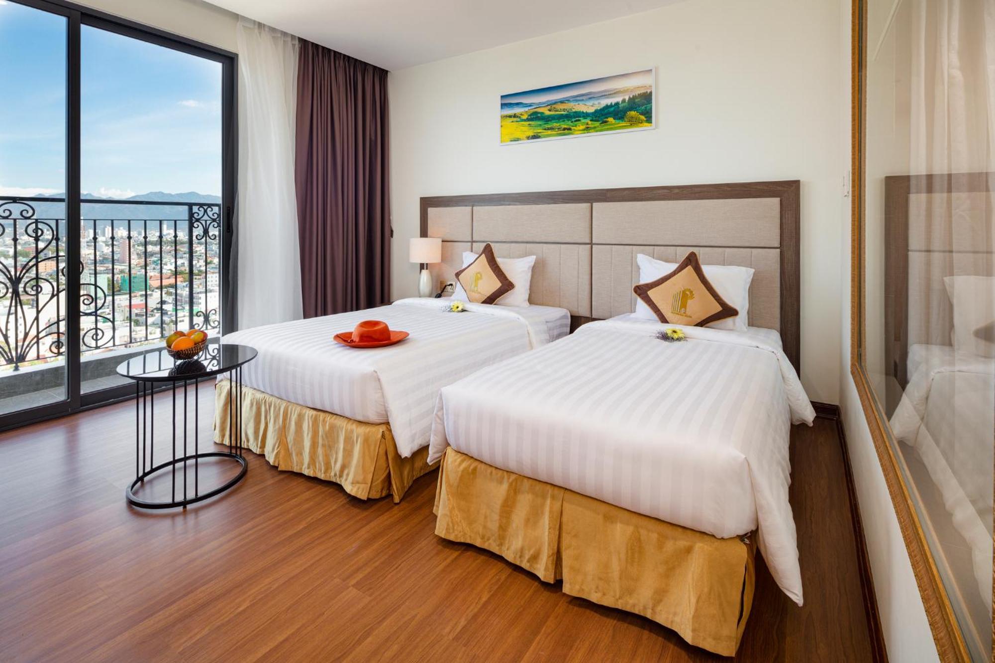 Daphovina Hotel Нячанг Екстер'єр фото