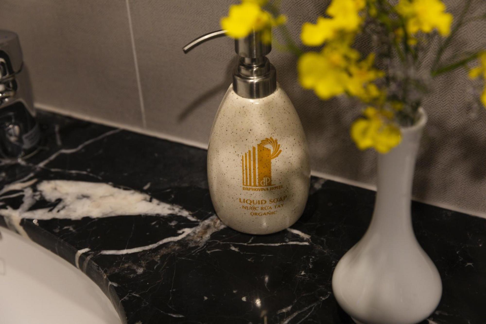 Daphovina Hotel Нячанг Екстер'єр фото